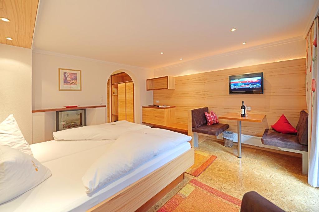 Hotel Arnika Ischgl Room photo
